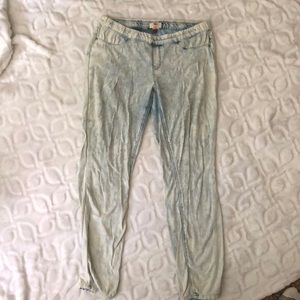 Soft Stretch Jeggings by LEI